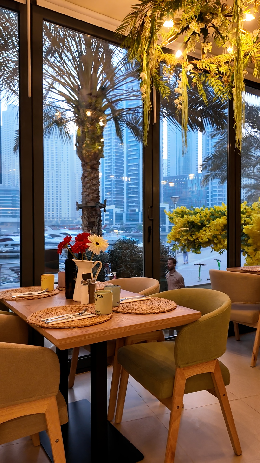 Dining atmosphere