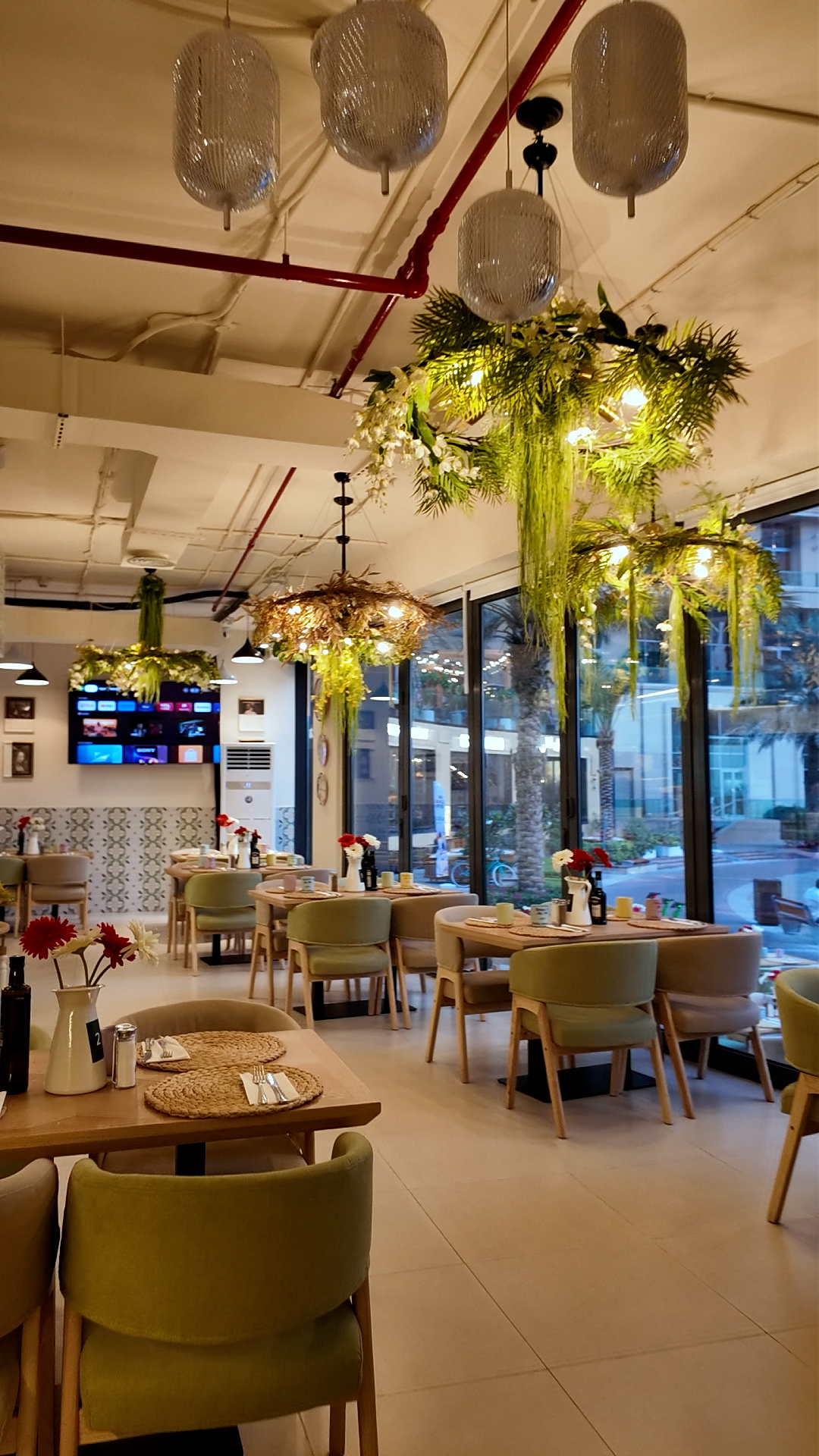 Dining atmosphere